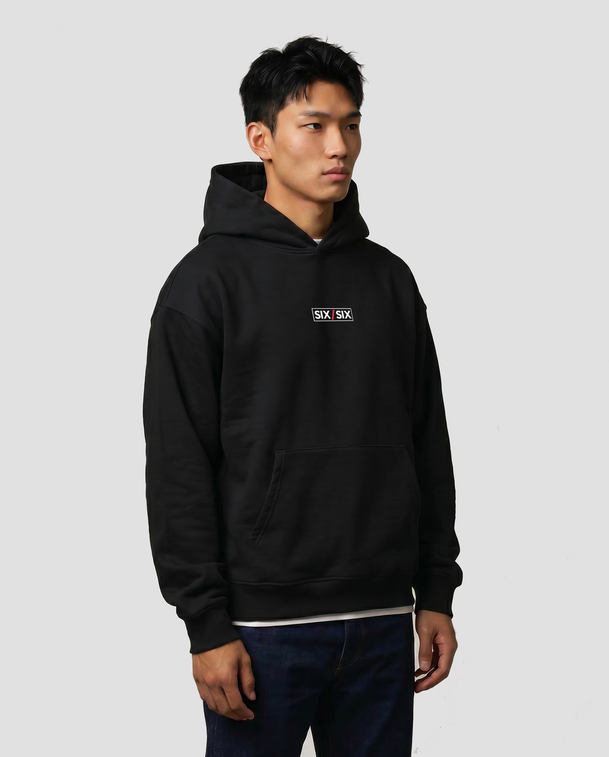 Score In Silence — Echo — Male model three-quarter (Jae), Black #Model_M #Color_Black