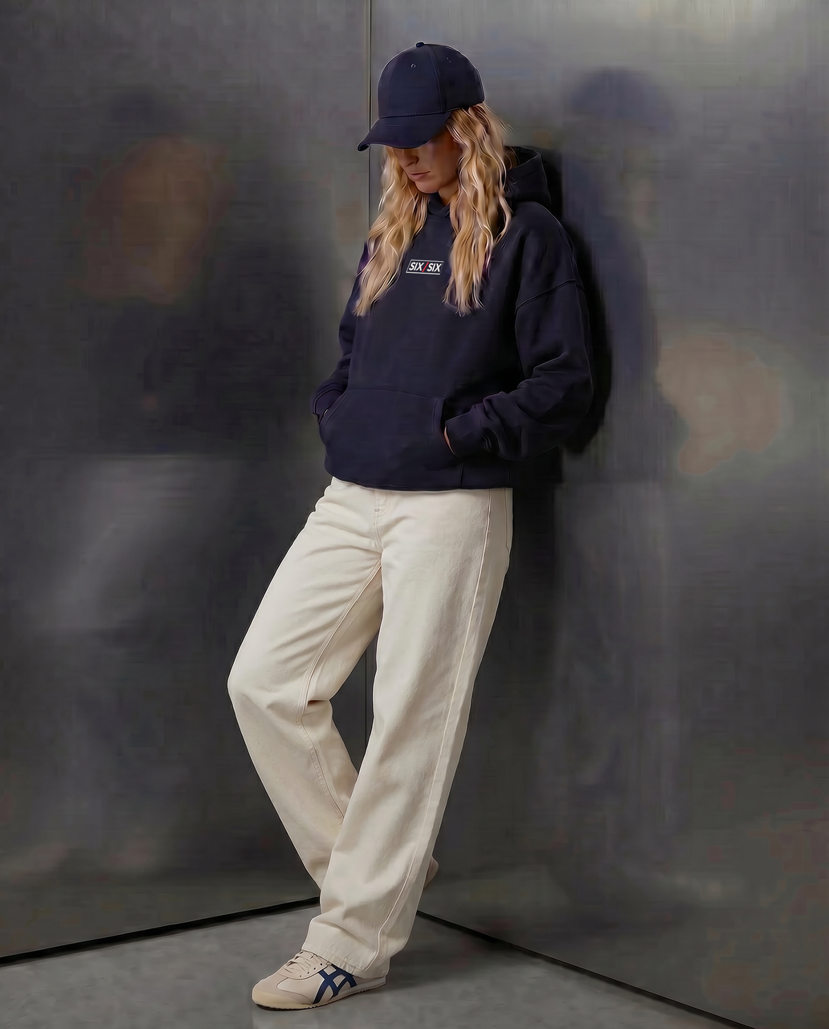 Corners Only — Baseline — Female model editorial (Sloane), Blue Ink #Model_F #Color_Blue Ink
