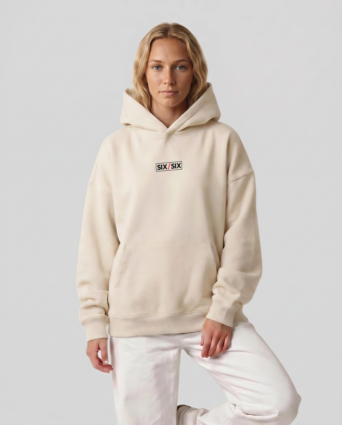 Corners Only — Baseline — Female model hero, Natural #Model_F #Color_Natural